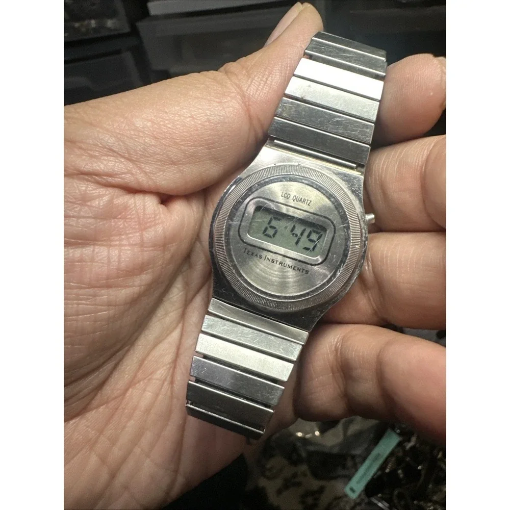 Works VTG 1970s Texas Instruments LCD Quartz Digital Mens Watch TI3H 35mm Fit 8
